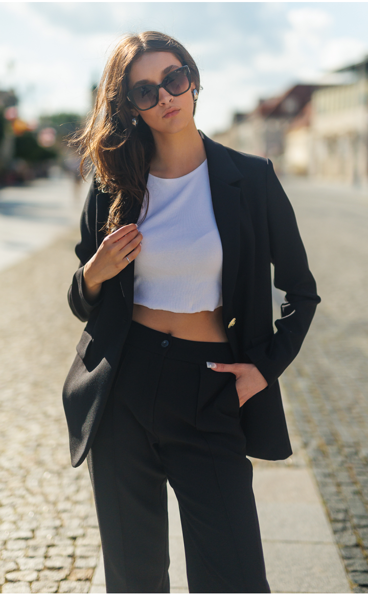 Bluzka Patrycja - koronkowy mankiet, wiskoza